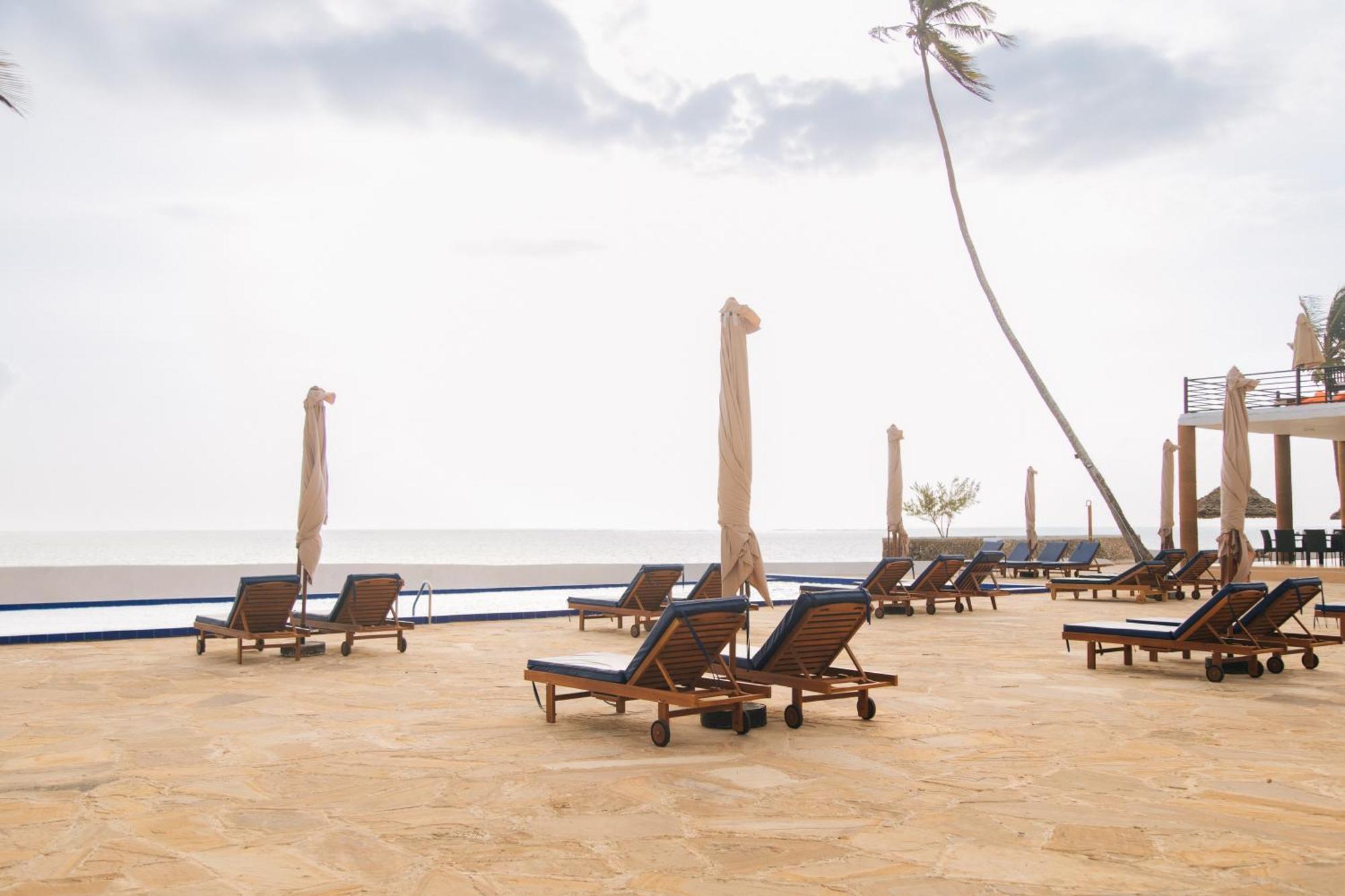 Royal Mandarin Hotel & Resort 普瓦尼梅查恩加尼 外观 照片